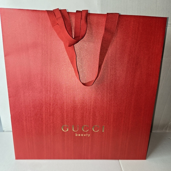 Gucci Beauty Red Woodgrain Pattern Gift Bag - Picture 14 of 16